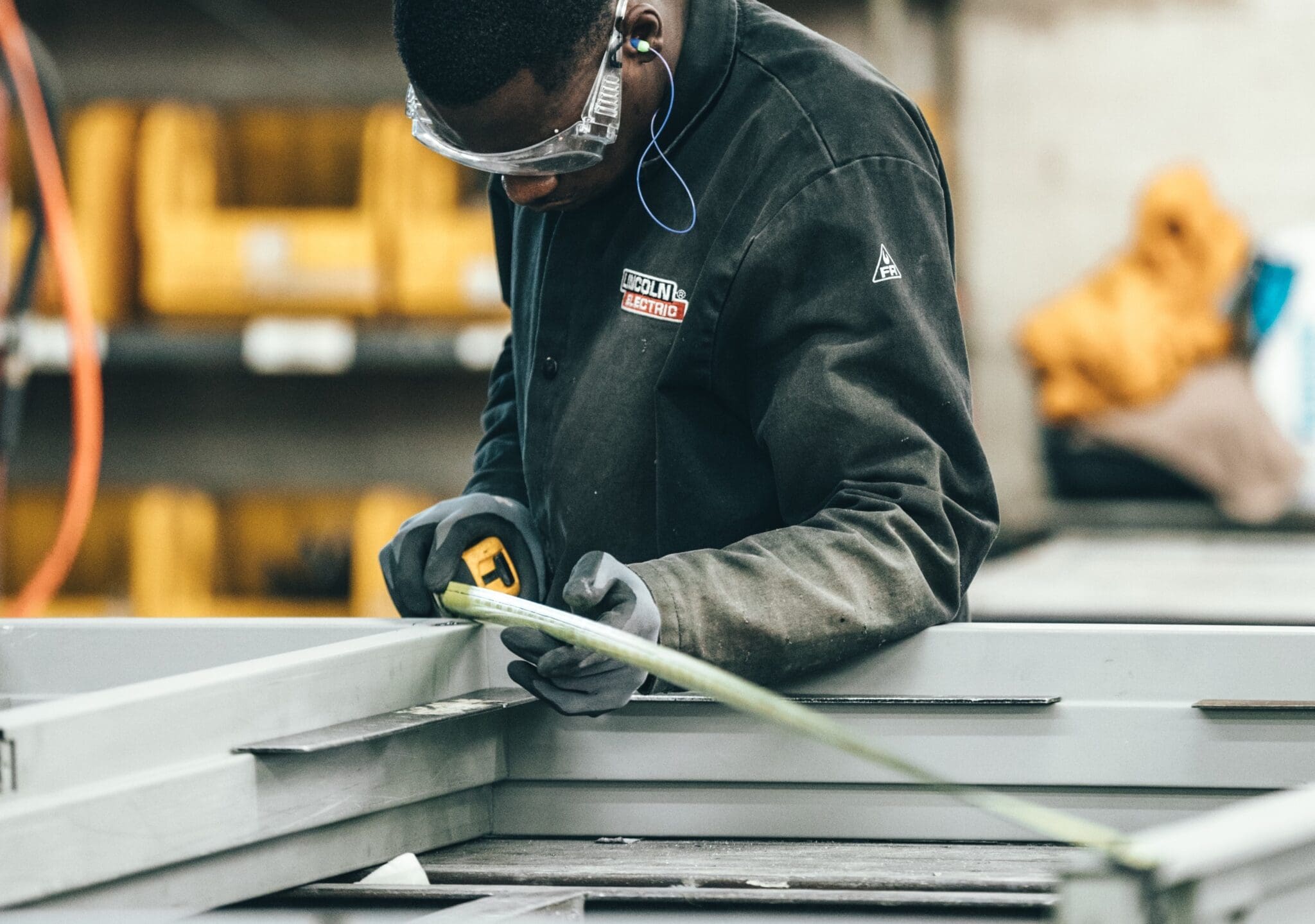 Implement Effective Manufacturing E-Commerce Growth Strategies Implement Effective Manufacturing E-Commerce Growth Strategies